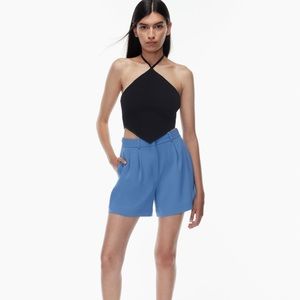 ***NWT Babaton Aritzia Pleated Shorts 5”